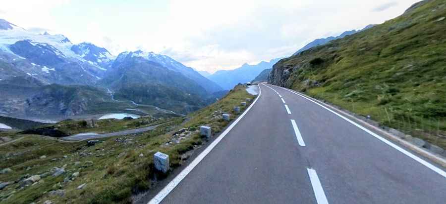 25 bridges and tunnels to Susten Pass in the Alps