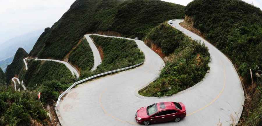 45 Hairpin Turns on China’s Heaven's Road