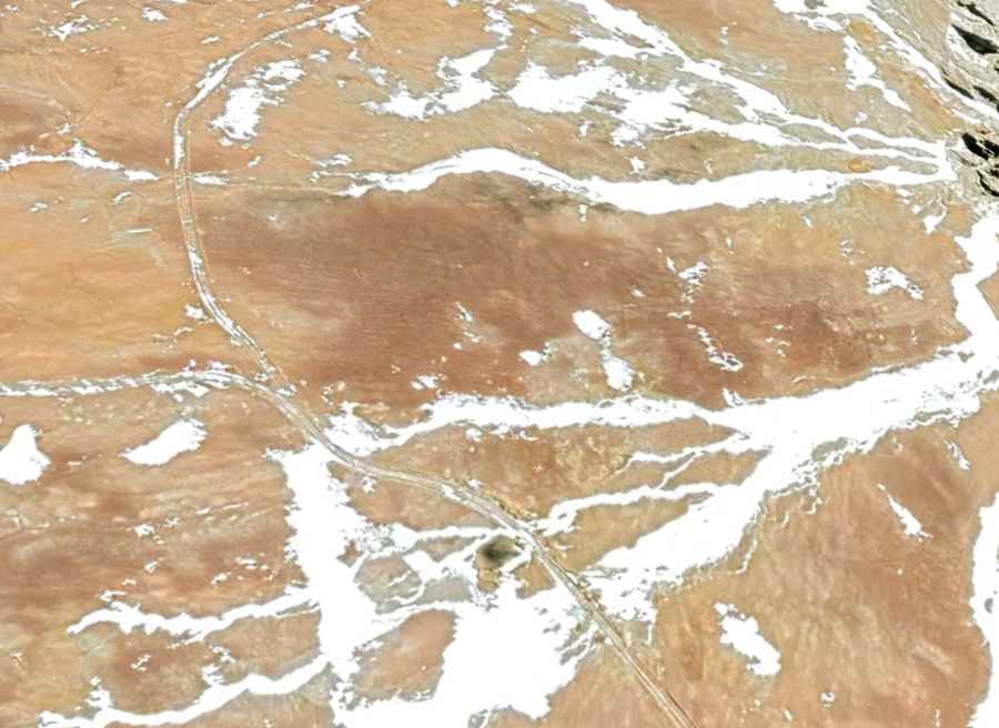 A 4x4 mine road to Cerro El Potro in the Andes