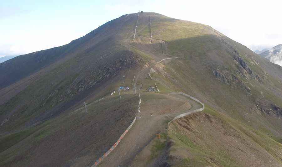 A brutally steep (20%) unpaved track to Puig Falcó in the Pyrenees