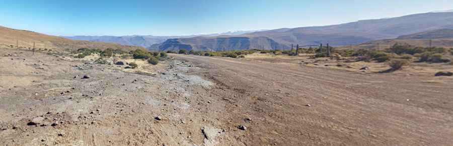 A challenging drive to Naude's Neck Pass in SA