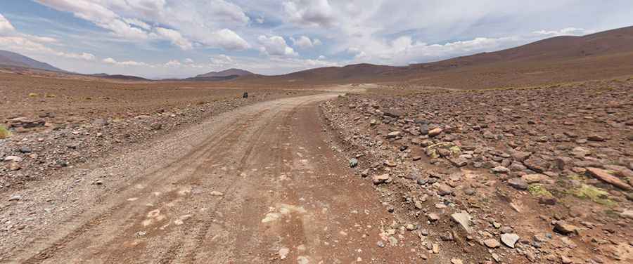 A challenging unpaved road to Abra Falda Cienaga