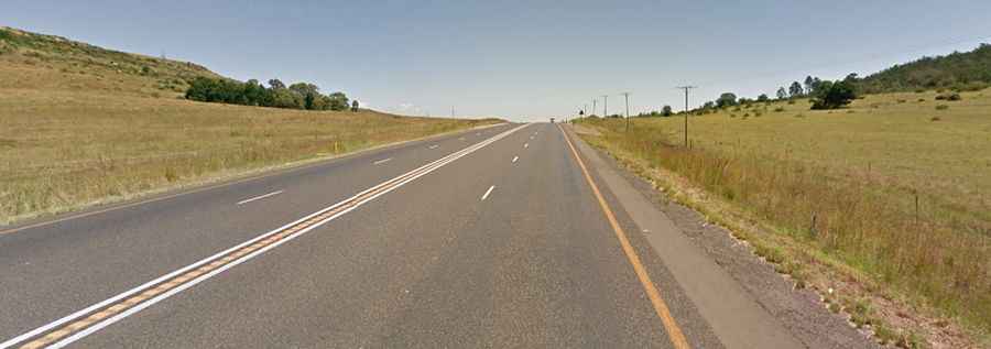 A dangerous paved road to Van Reenen's Pass in South Africa