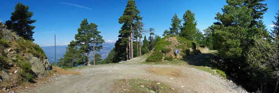 A defiant road to Col des Cortalets