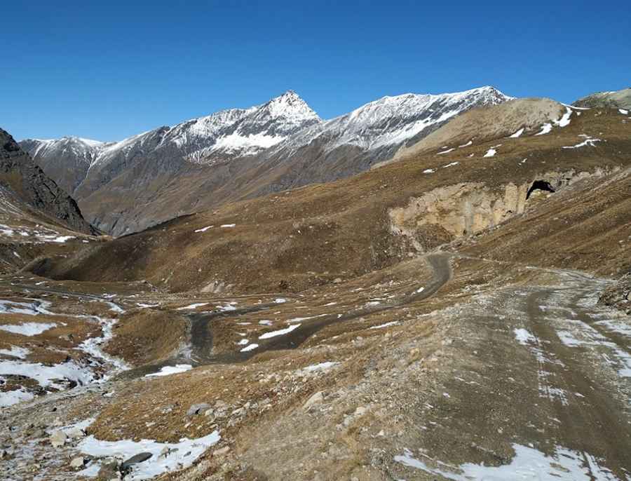 A drivable track to the summit of Col del Sommeiller