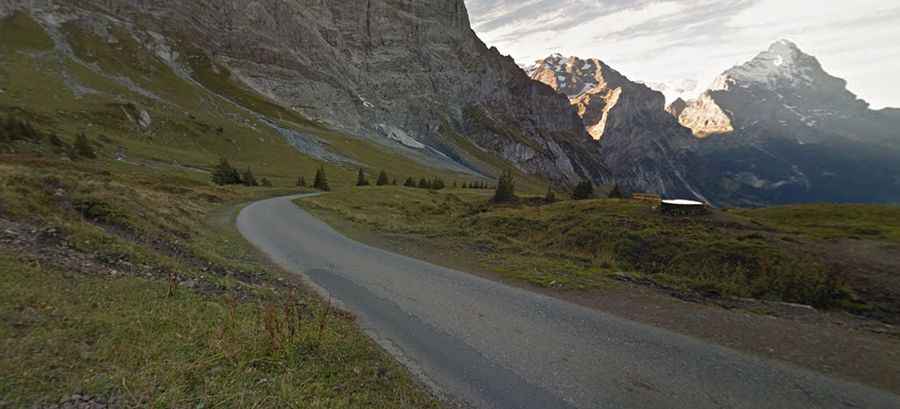 A lonely drive to Grosse Scheidegg