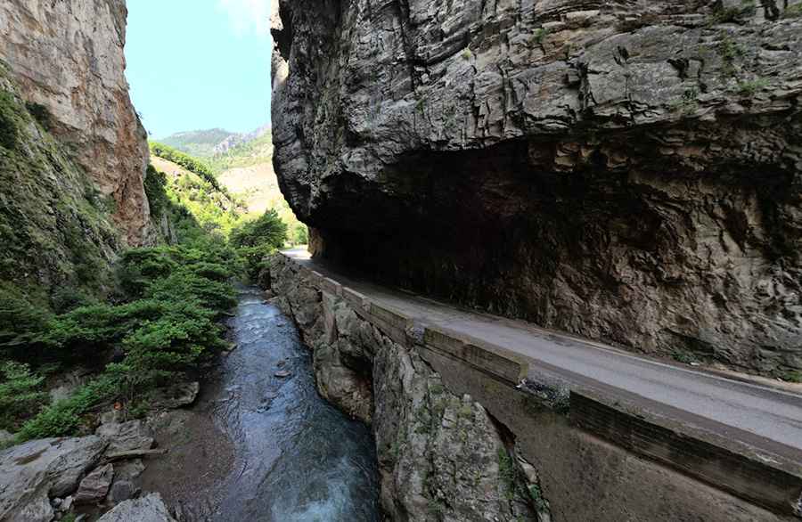 A narrow and challenging Greek road through Kleidi Gorge