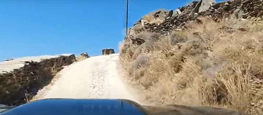 A nasty road to Kolona Beach