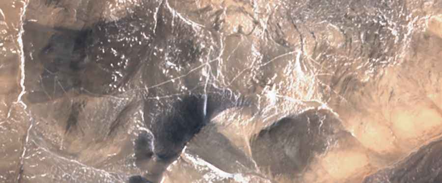 A new road to the summit of Lungar La