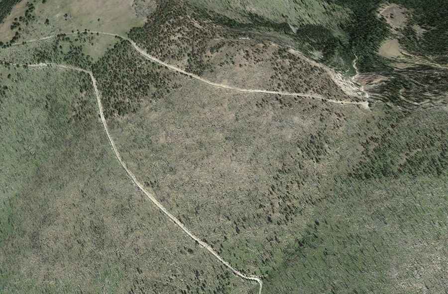 A rough 4x4 road to Saddle Mountain in the Bitterroot Range