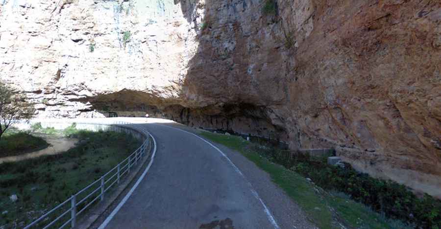 A scenic drive through Hoces del río Mesa