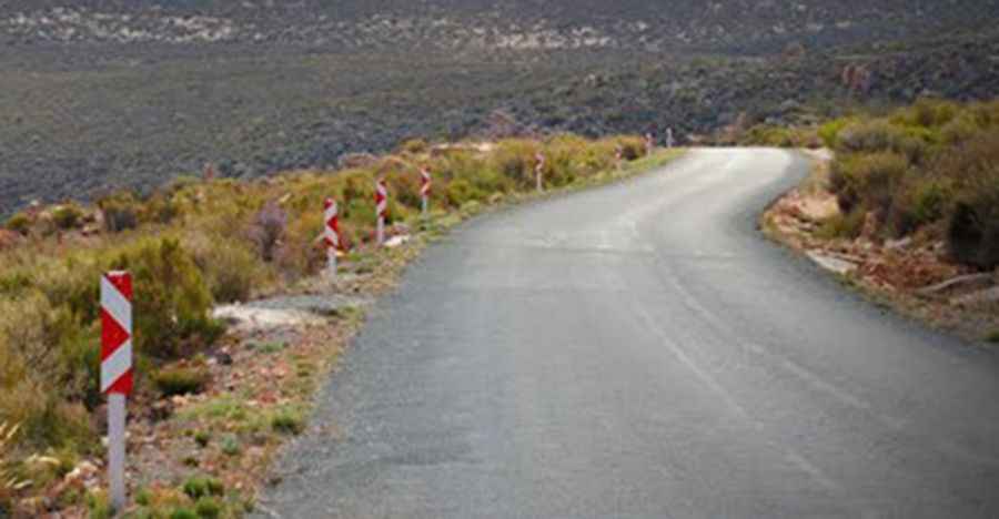 A Scenic Paved Road to Katbakkies Pass