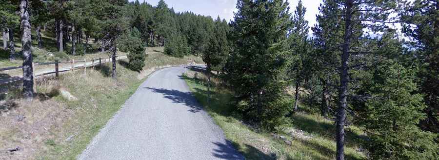 A sensational paved road to Col de la Llose in the French Pyrenees