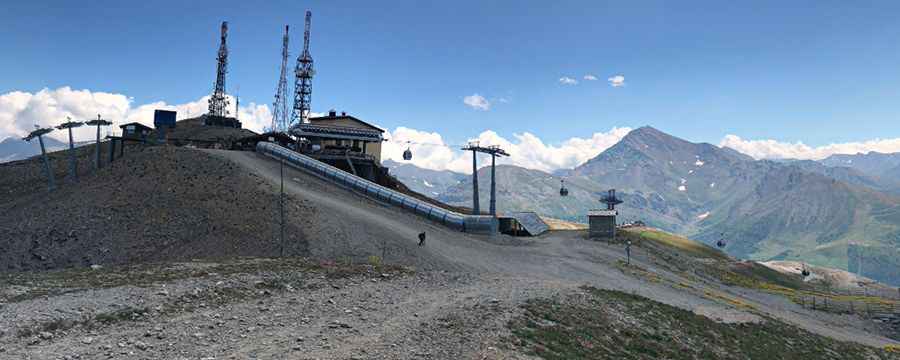 A very bumpy, grueling road to Mont Fraitève