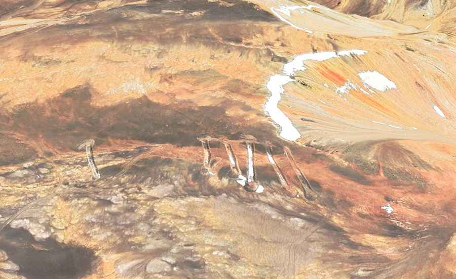 A wild mining road to Abra de La Deidad in the Andes