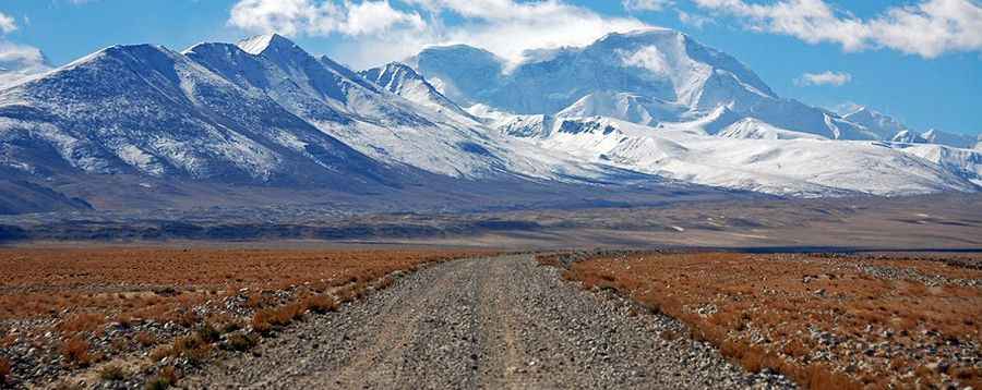 A wild road to Cho Oyu base camp