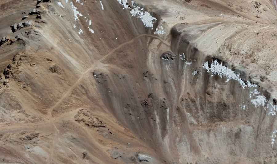 A wild unpaved 4x4 road to Chuanuma in the Andes
