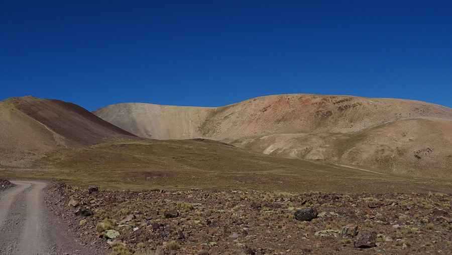Abra de la Santa Cruz: Driving the 4,597m Jujuy-Salta Boundary (RP13A)