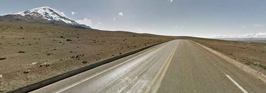 Abra El Arenal: an epic road on a lunar landscape