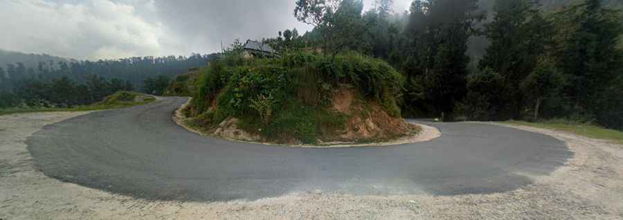 An awe-inspiring road to Jot Pass in Himachal Pradesh