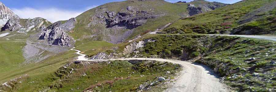 An old military road to Colle Cologna