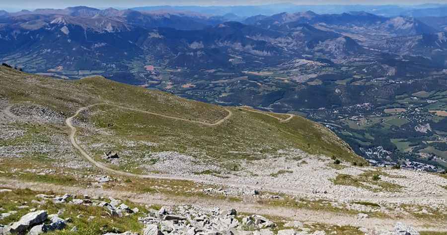 An old military road to Fort de Dormillouse