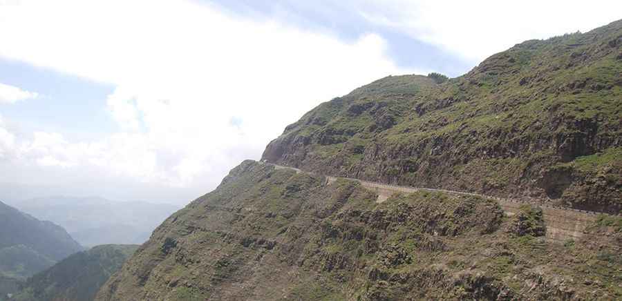 B22 is a sandy high mountain road