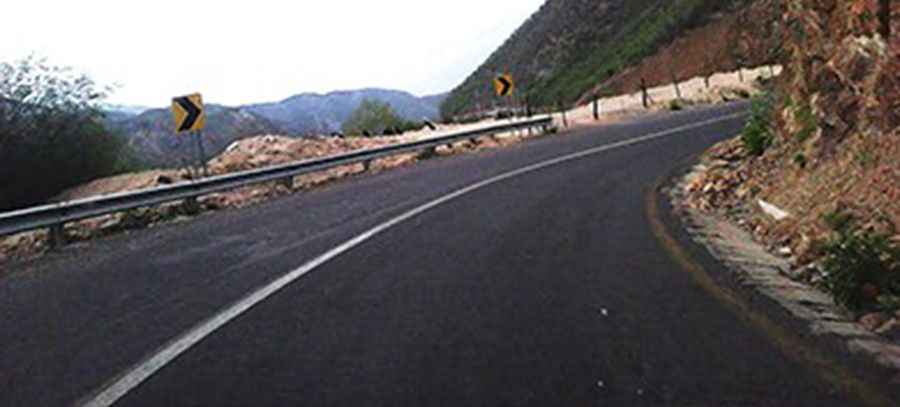 Bajada a Xichu is a drive with spectacular views of Sierra Madre Oriental