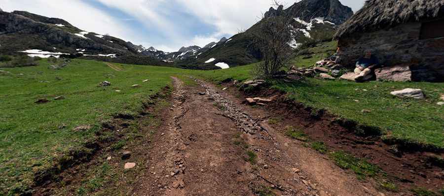Braña de Murias Chongas: A technical 4WD track in Somiedo