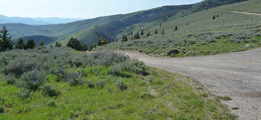 Breathtaking scenery on the road to Lemhi Pass (Idaho-Montana)