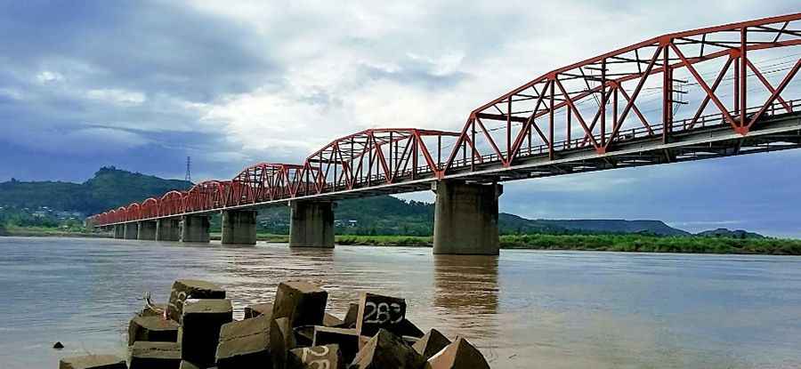 Buntun Bridge is the longest river bridge in the Philippines
