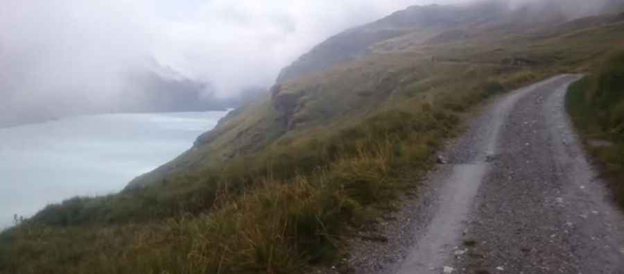 Cabane de Chanrion, a beautiful, remote and fantastic road