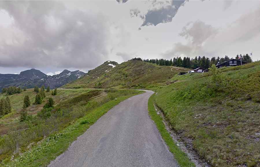 Col de Bassachaux: The paved climb and the hidden gravel 4x4 descent
