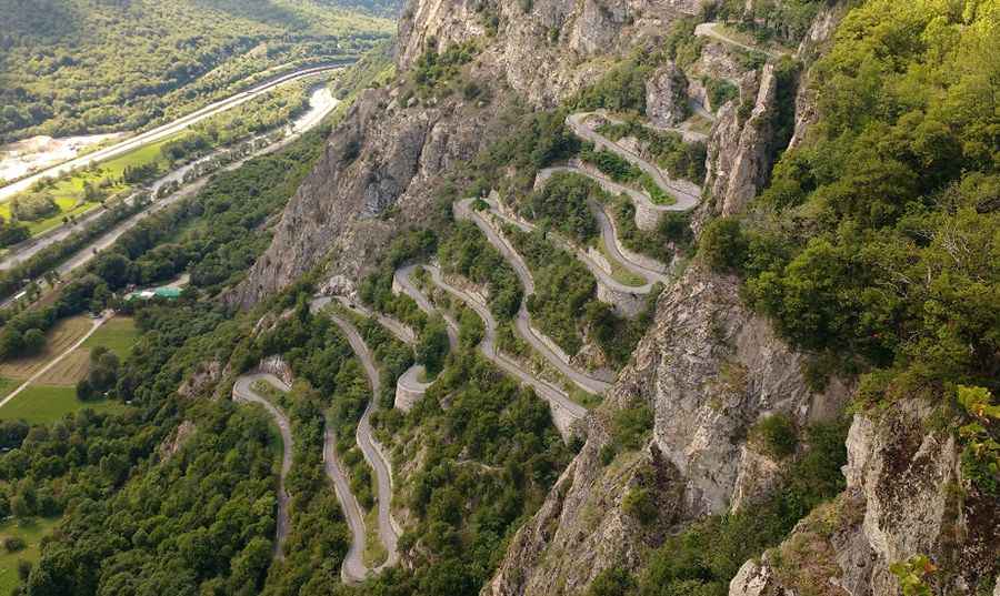 Col du Chaussy: Conquer 17 Breathtaking Alpine Hairpins on This Scenic French Pass