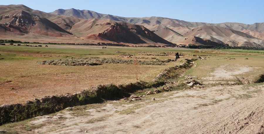 Dare to drive the dangerous Kotal-e Lashkar Rah