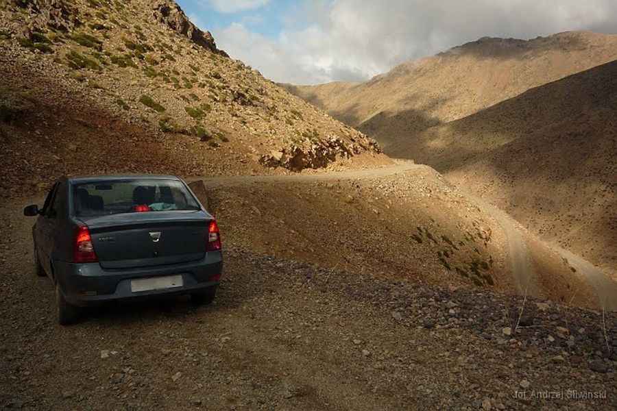 Dare to drive the dangerous road to Tizi n'Ouadi