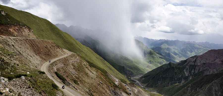 Dare to drive the dangerous Shel La in Tibet
