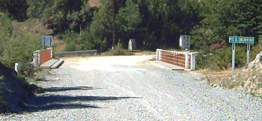Driving across the Encuentro River bridge