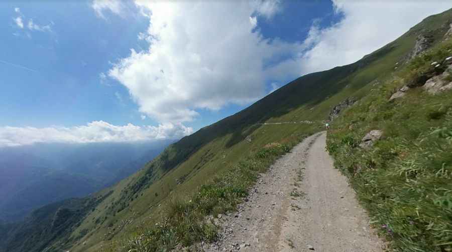 Driving Strada dei Cannoni, a military mountain road in Italy