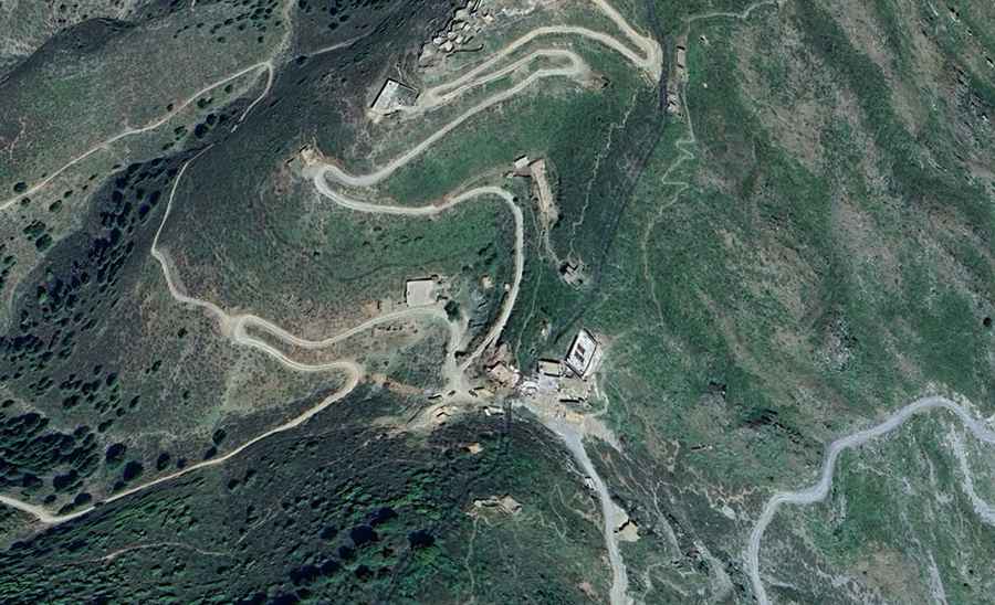 Driving the Challenging Road to Ghakhai Pass