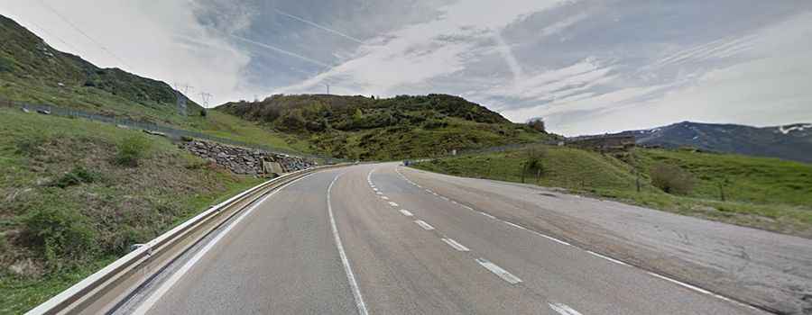 Driving the classic Puerto de Pajares, a must do in Spain