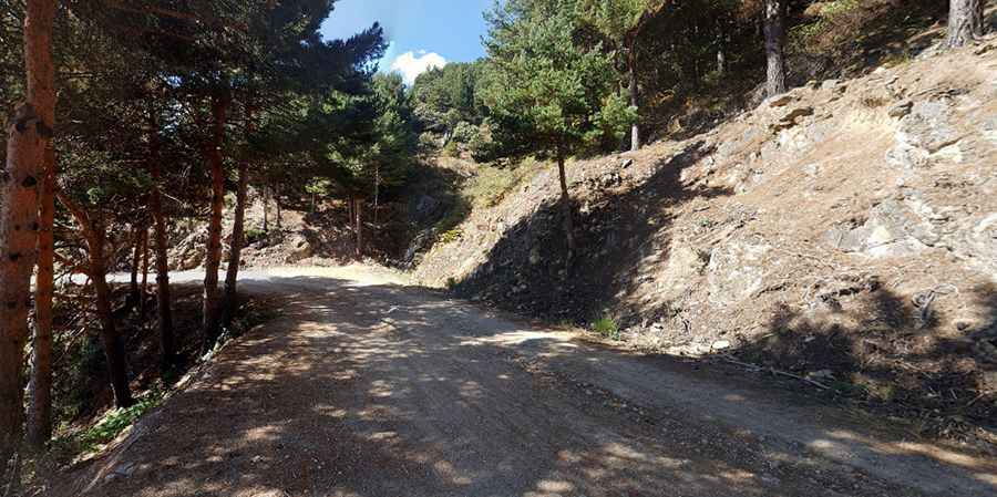Driving the curvy road to Alto de La Nava Grande in the Sierra de Guadarrama