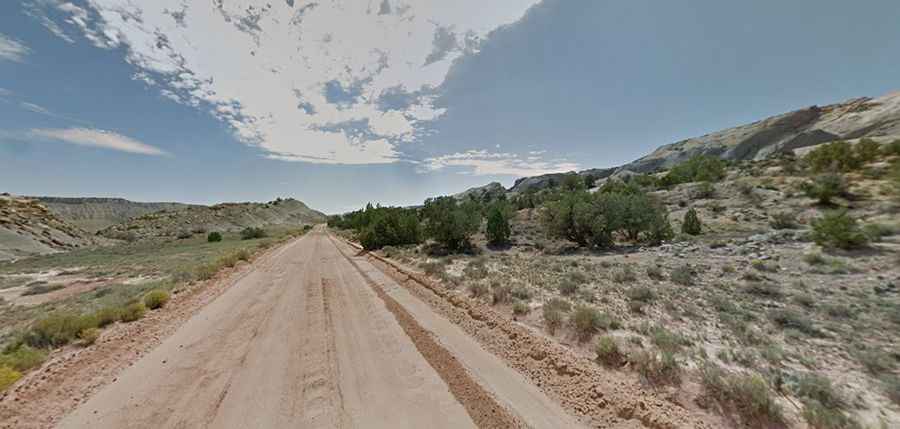Driving the enthralling Notom-Bullfrog Road in Capitol Reef NP
