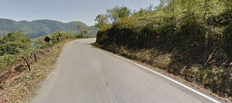 Driving the extremely dizzy Tepehuacán de Guerrero Road