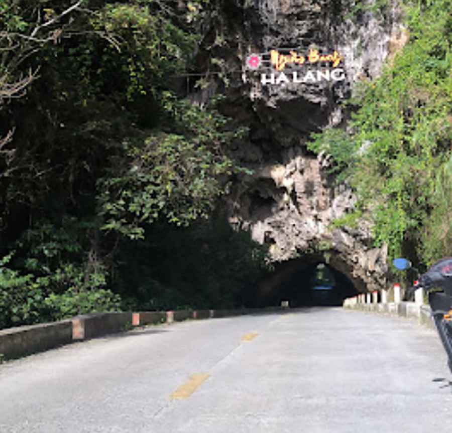 Driving the Hauntingly Mysterious Road Through Nguom Bang Cave