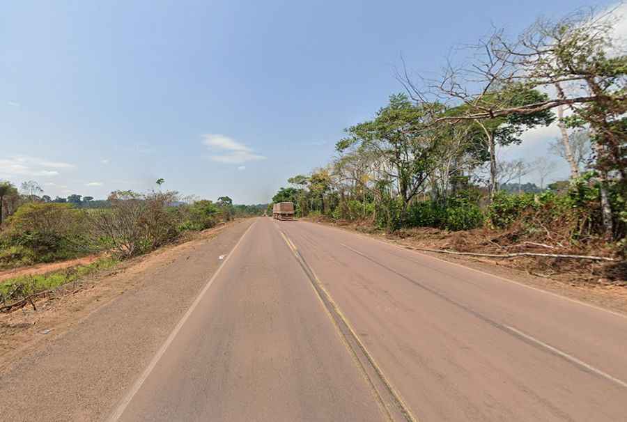 Driving the paved BR-163 across the Amazonia