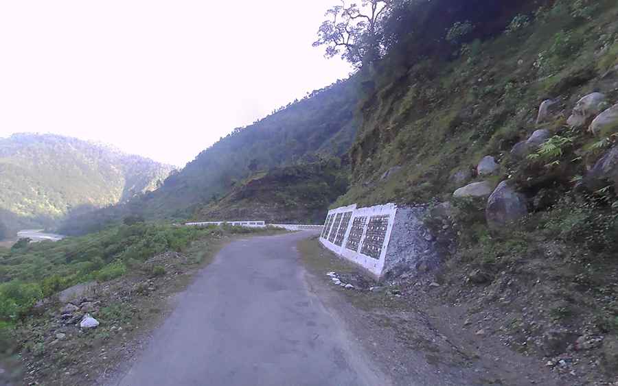 Driving the Paved NH 109K Road in Uttarakhand is Not a Good Idea