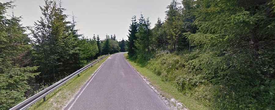 Driving the paved road to Okraj Pass on the Polish-Czech border