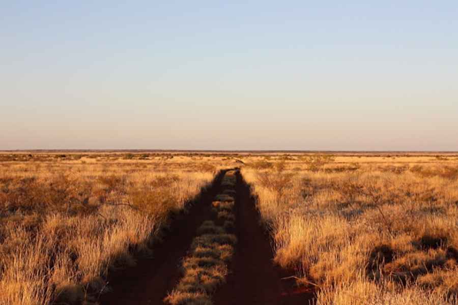 Driving the remote Gary Highway in the Gibson Desert