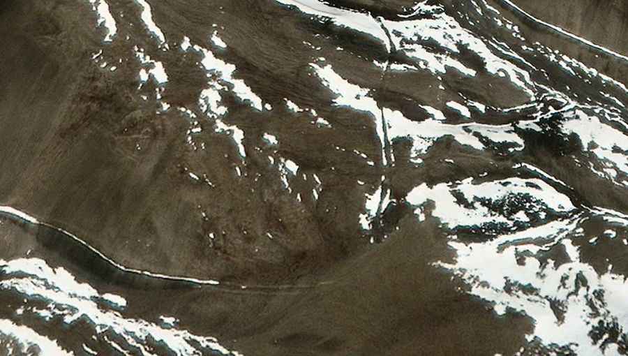 Driving the road to Hongqi Daban is not a piece of cake